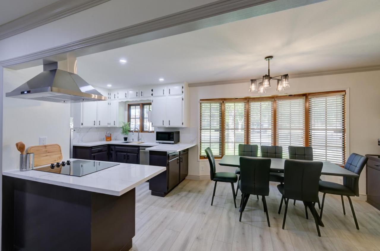 Updated Spacious Home Fresno Exterior photo
