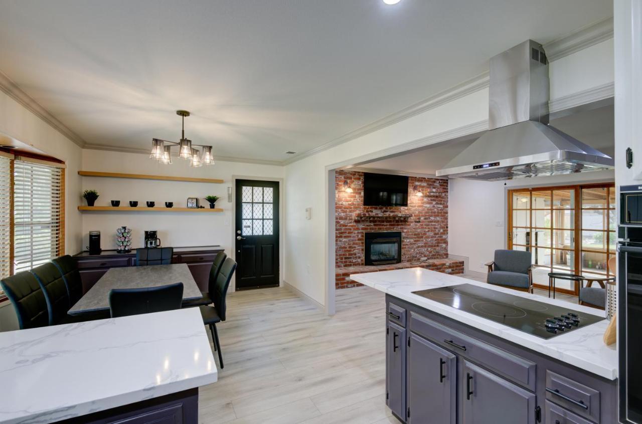 Updated Spacious Home Fresno Exterior photo